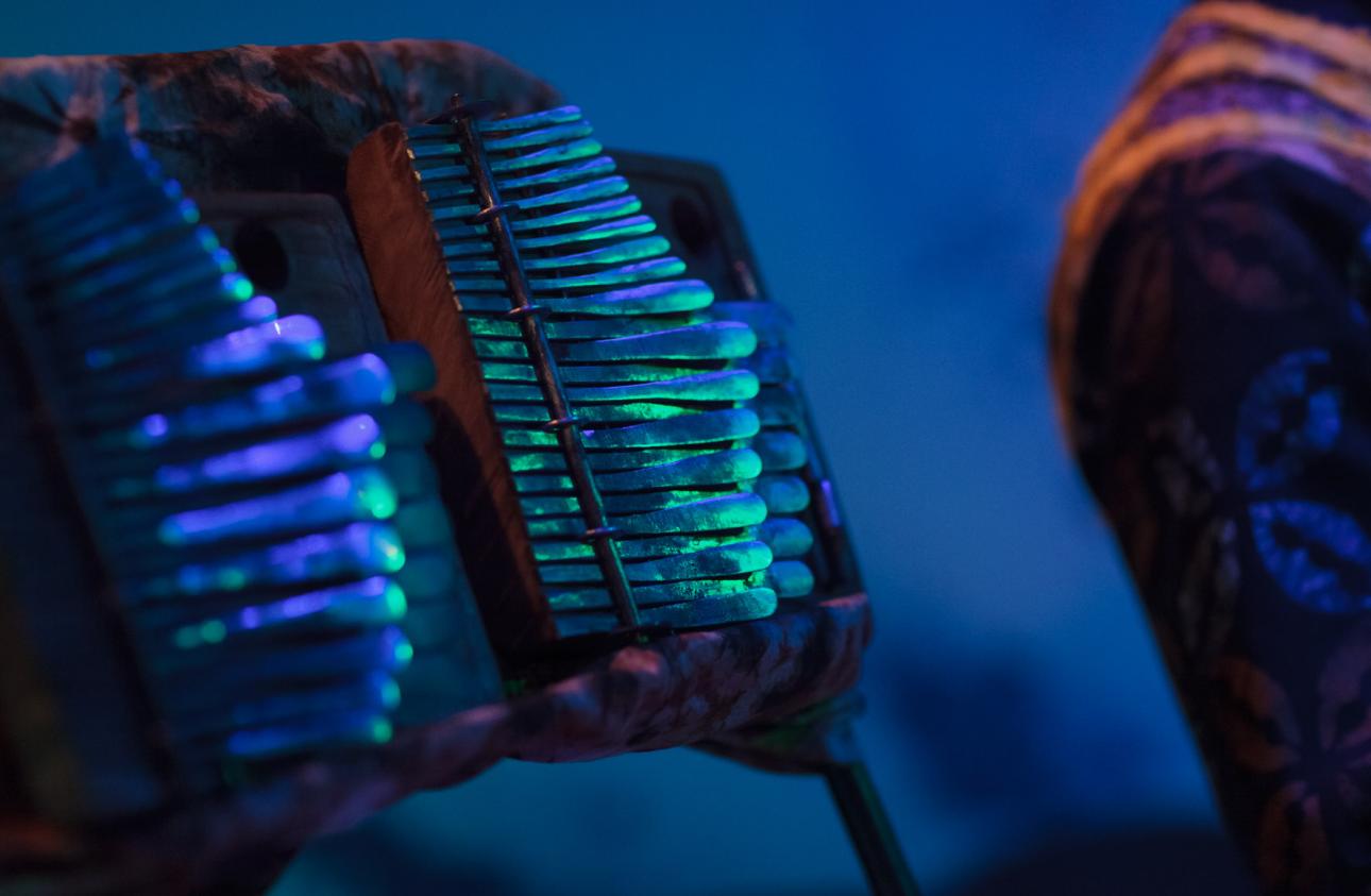 a close up of the instrument, the kalimba